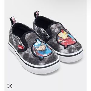 MARVEL
Little Kids Avengers Slip-On Twin Gore Casual Sneakers NEW in Box